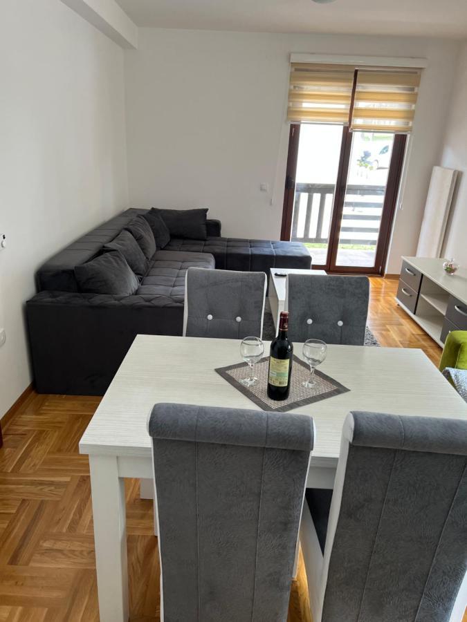 Apartman Bilja ซลาตีบอร์ ภายนอก รูปภาพ